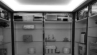 只會(huì)叫你開(kāi)專(zhuān)賣(mài)店，而且多數(shù)以家電模式銷(xiāo)售，且模式不成熟。